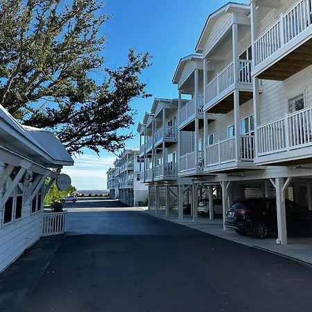 River Hotel Of Southport
